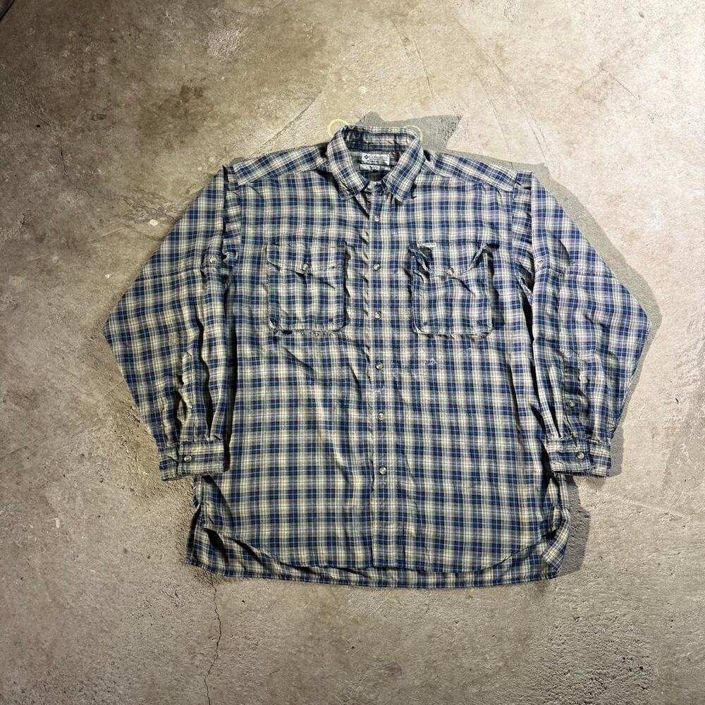 90โs Columbia Sportswear Blue and Beige Plaid Longsleeve Button Up Shirt